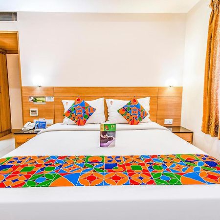 Fabhotel Prime Royal Castle - Nr Coimbatore North Railway Station Екстер'єр фото